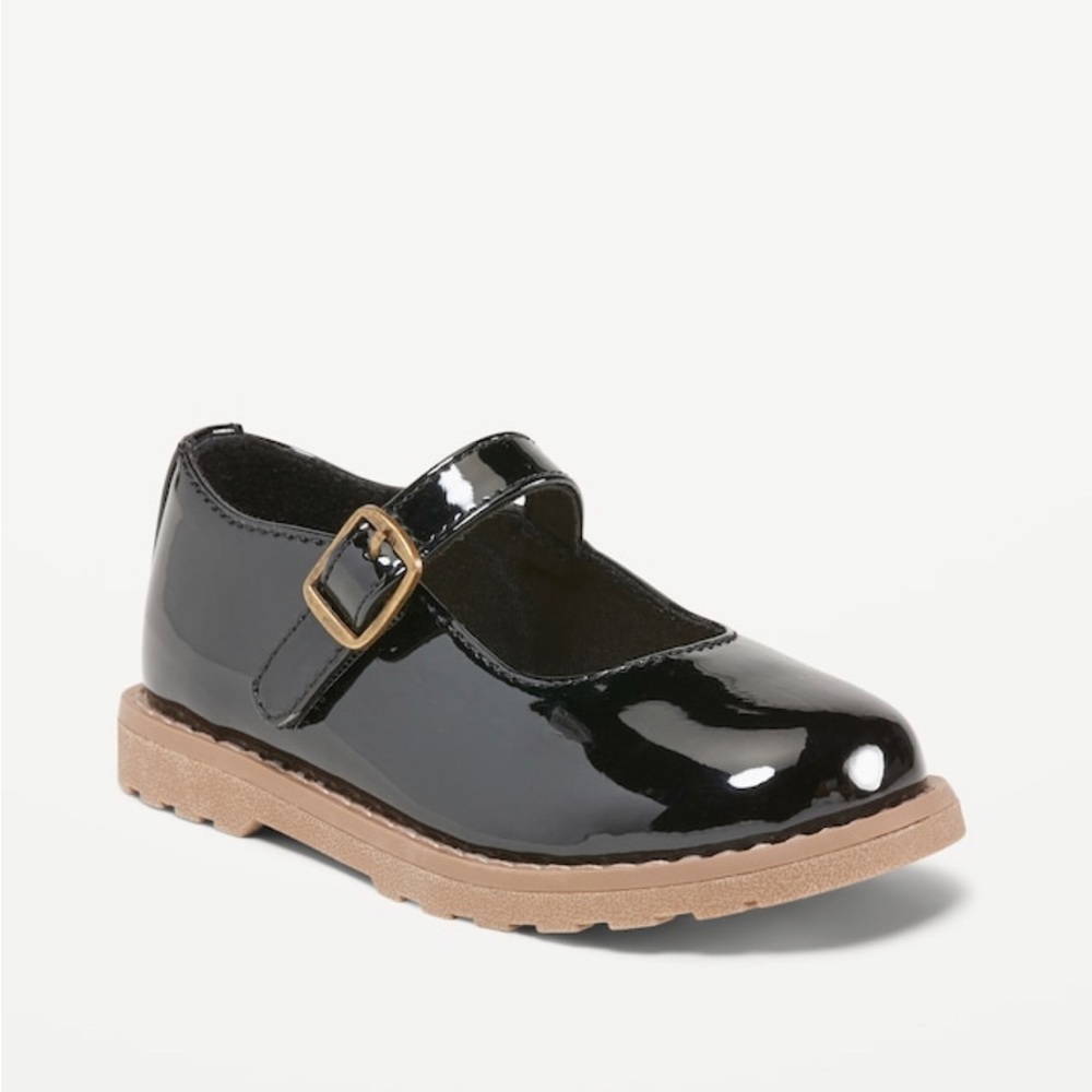 Toddler girl faux patent leather Mary janes